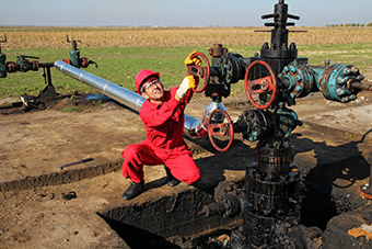 oil field  worker